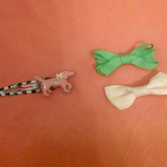 Other - Assortment of Bows